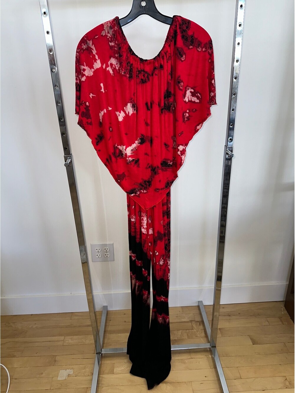 SanJules Red Jumpsuit - Picture 4 of 4